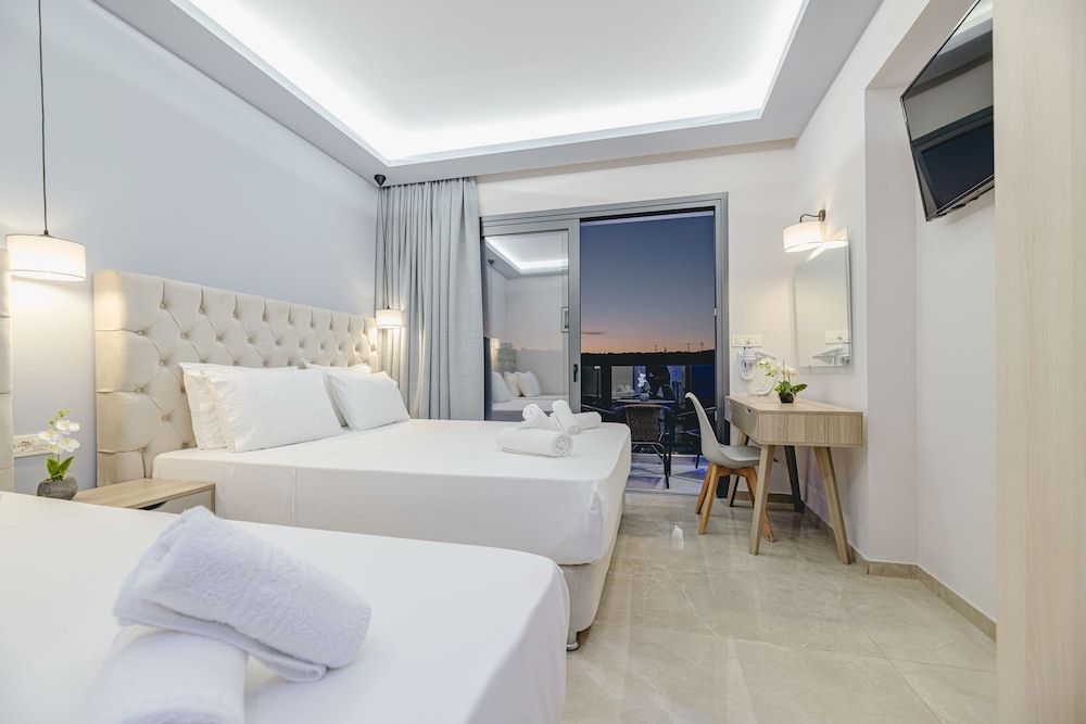 Triple Room, Courtyard View