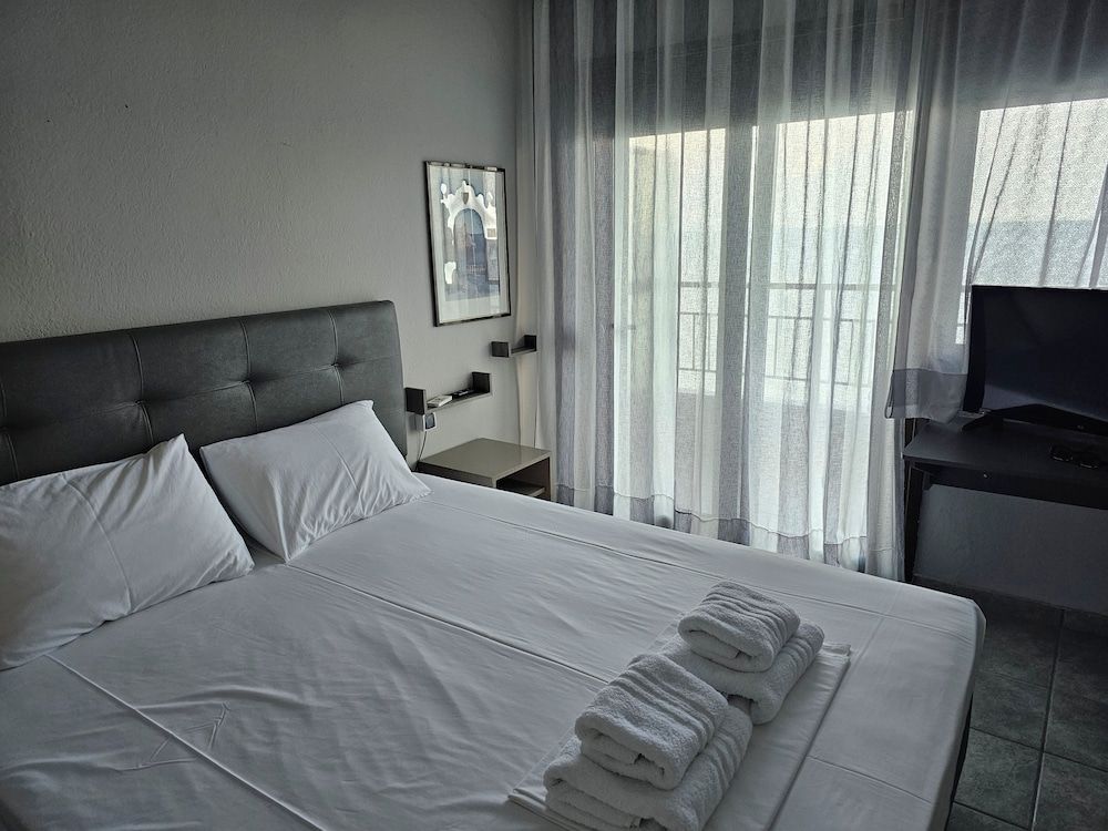Deluxe Apartment, Beach View