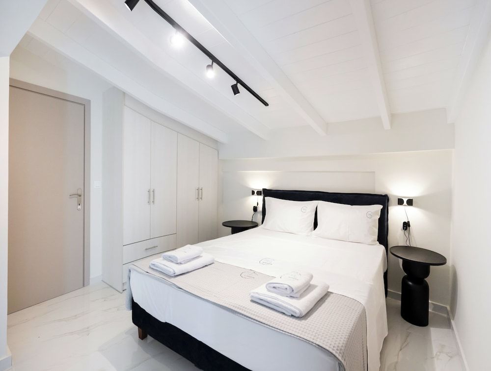 Deluxe Duplex, Sea View