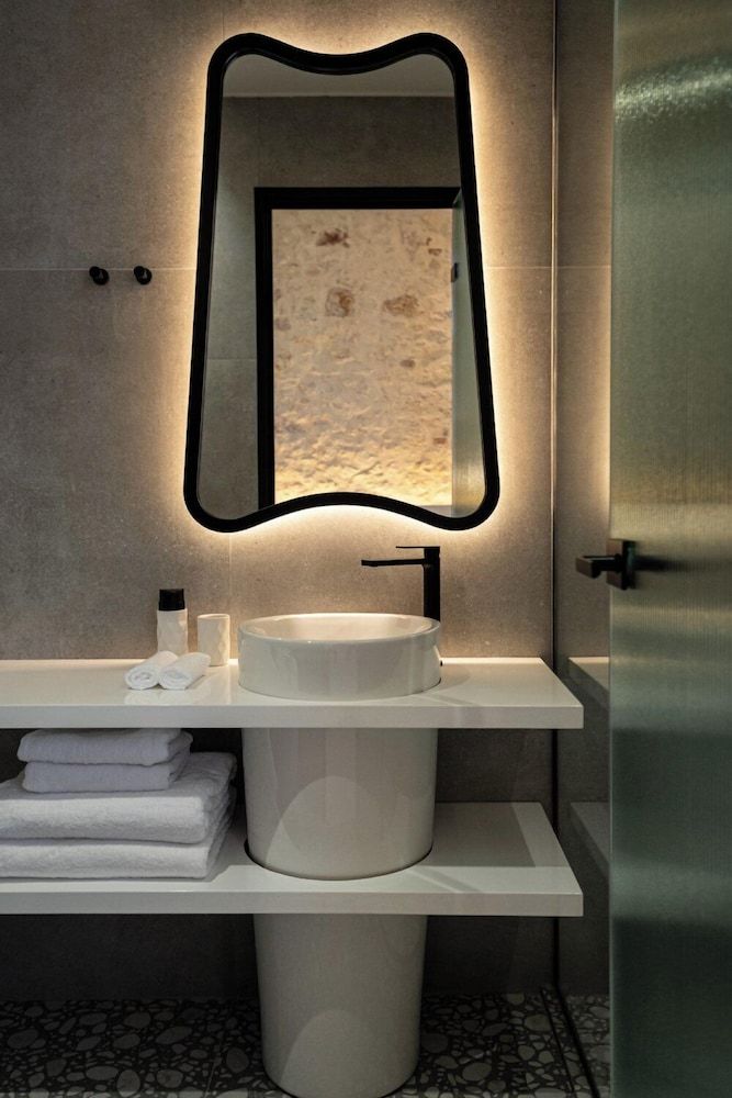 Madonna del Mare City Hotel Deluxe Room 11