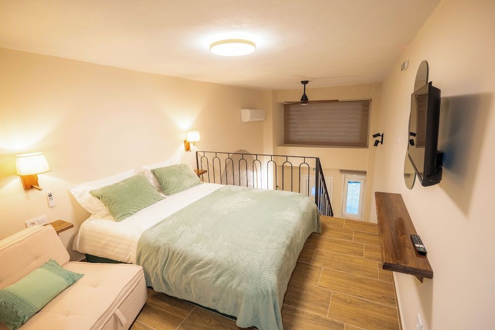 Vayas Residences Agora Loft, 1 Bedroom 6