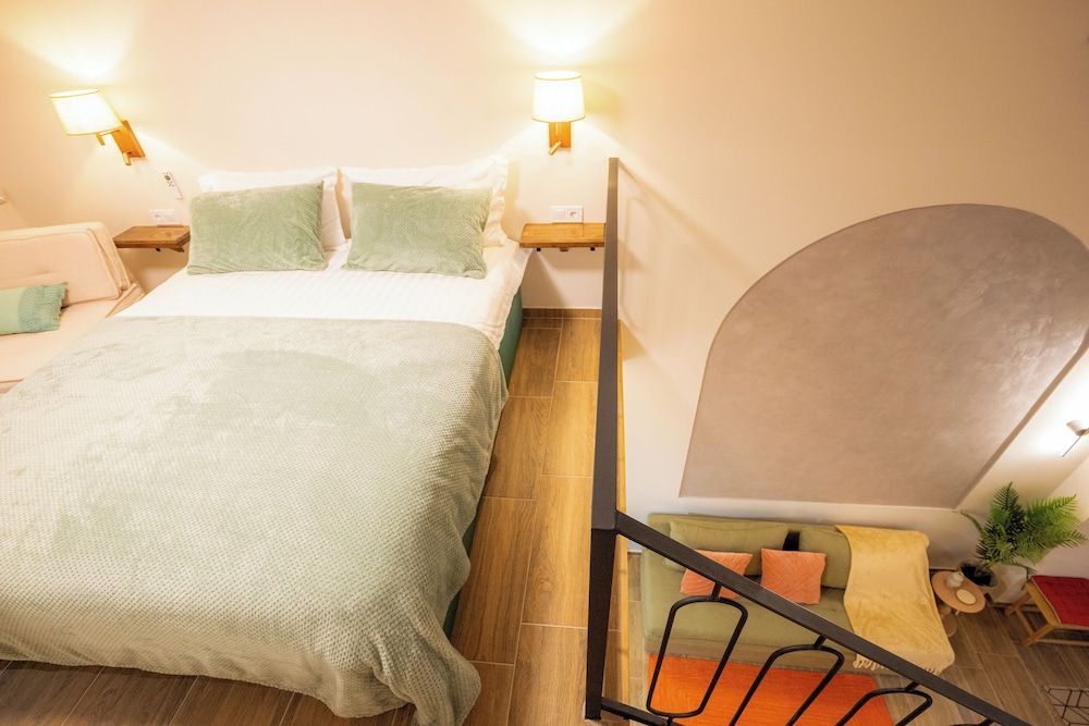 Vayas Residences Agora Loft, 1 Bedroom 4