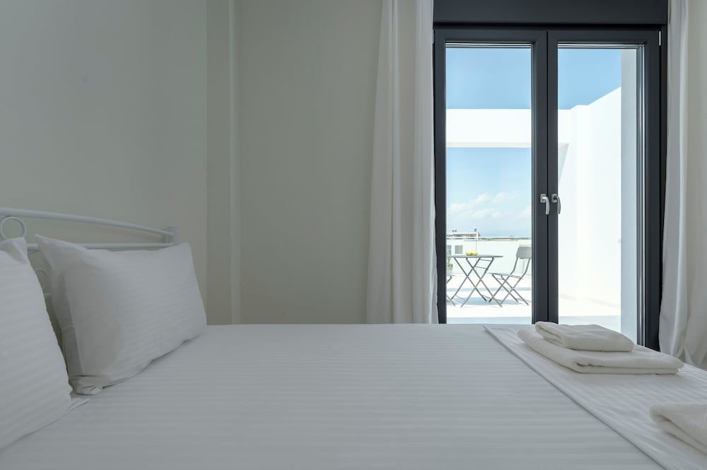 Duplex One Bedroom Suite