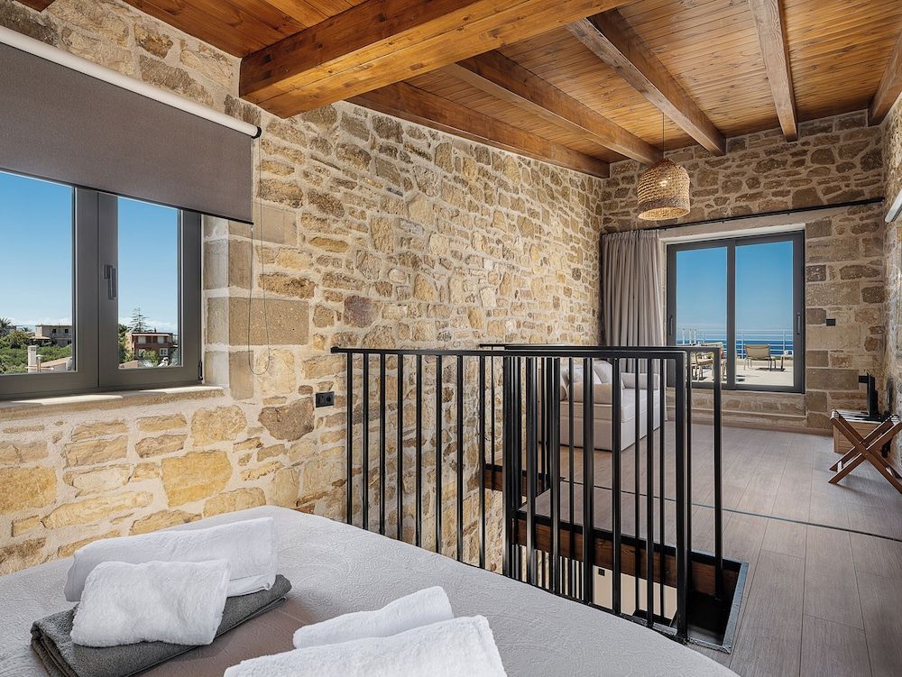Deluxe Suite, Sea View