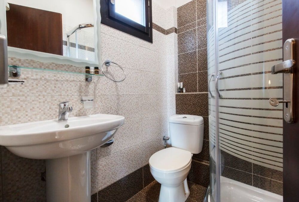 GRECO Double Room, Courtyard View 3