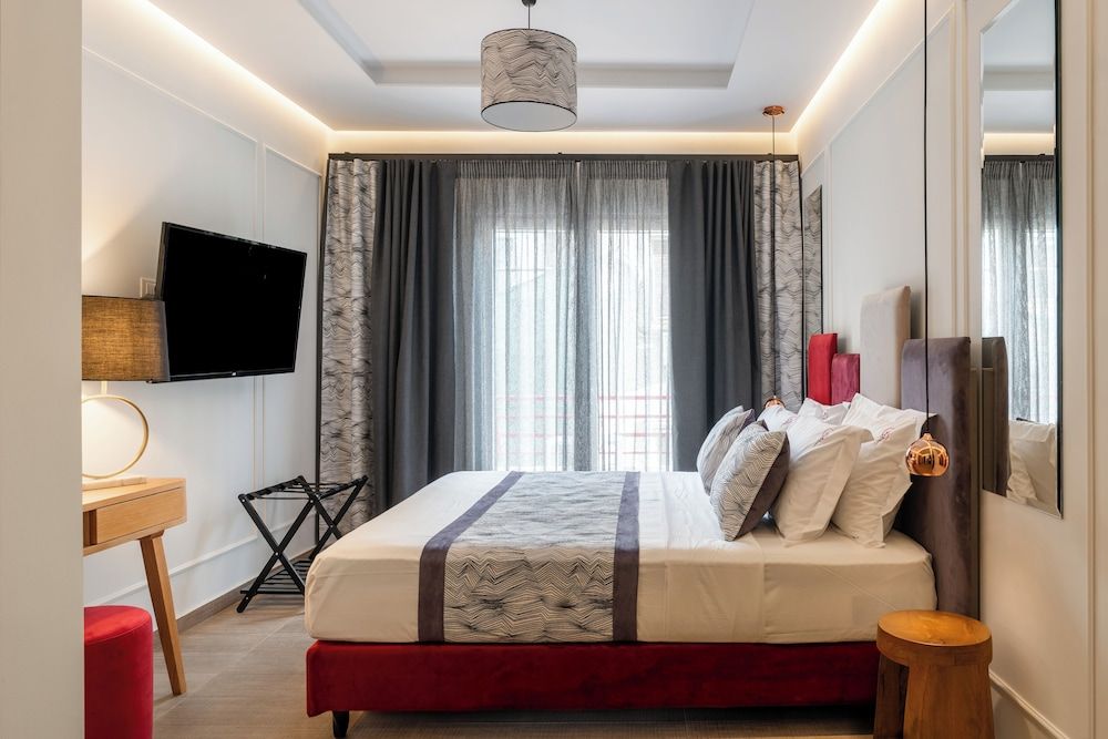 Garment District Suites Senior Suite, City View 12