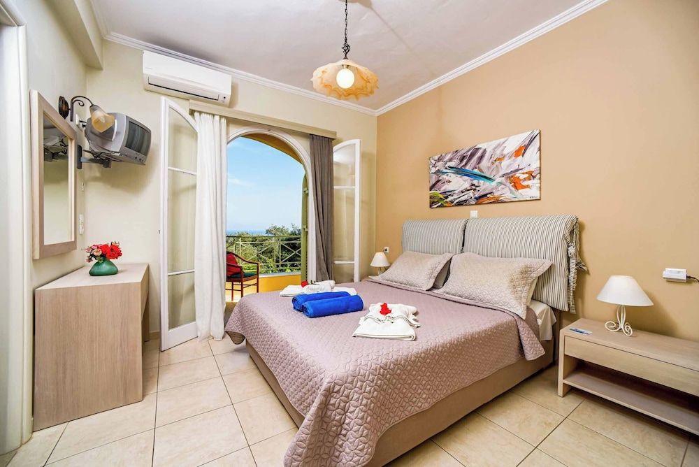 Villa (4 Bedrooms)