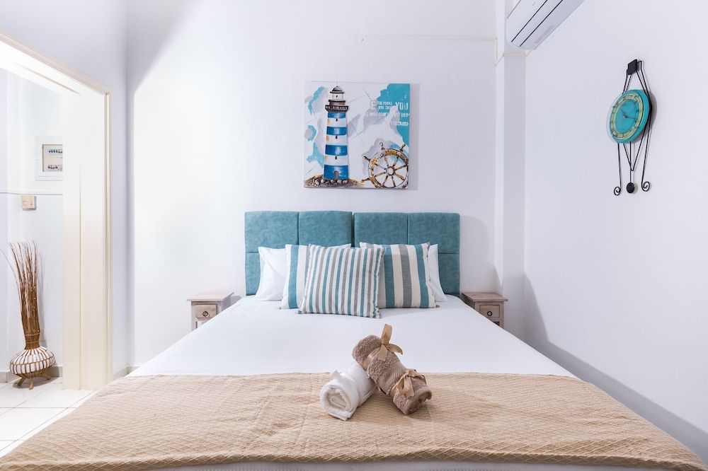 Ionian Grand by Checkin Apartment, 3 Bedrooms 7