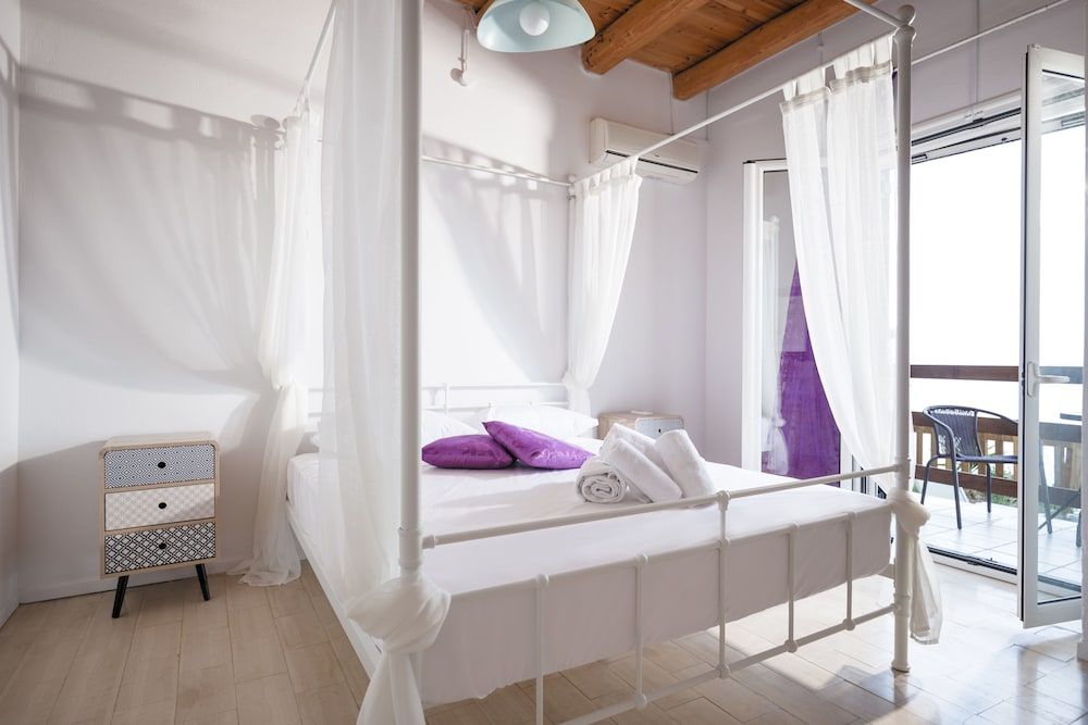 Ionian Grand by Checkin Duplex, 2 Bedrooms 2