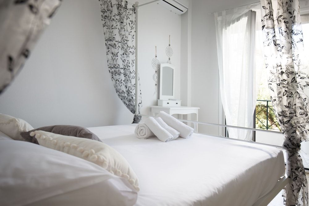 Ionian Grand by Checkin