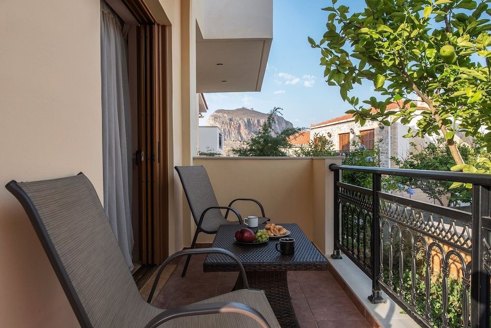 Cyrenia Guesthouse Suite, Balcony 4