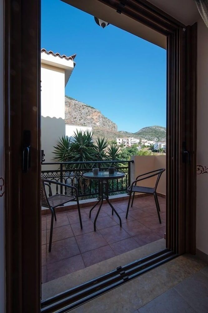 Cyrenia Guesthouse Superior Suite, Sea View 4