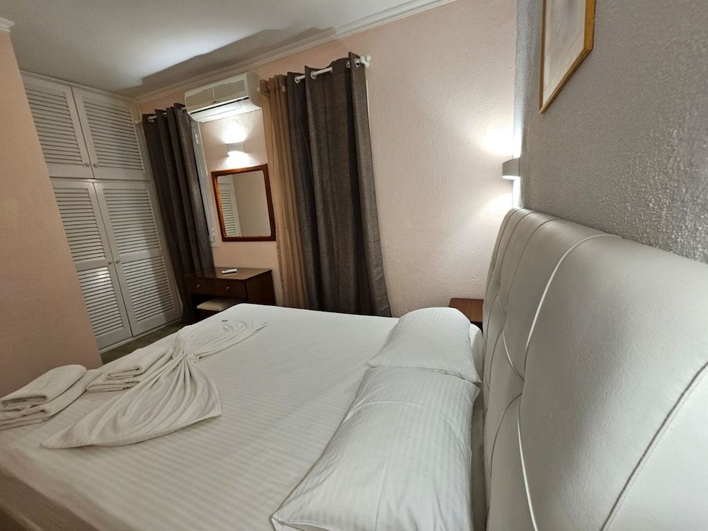 Apartment, 1 Bedroom, Smoking, Balcony