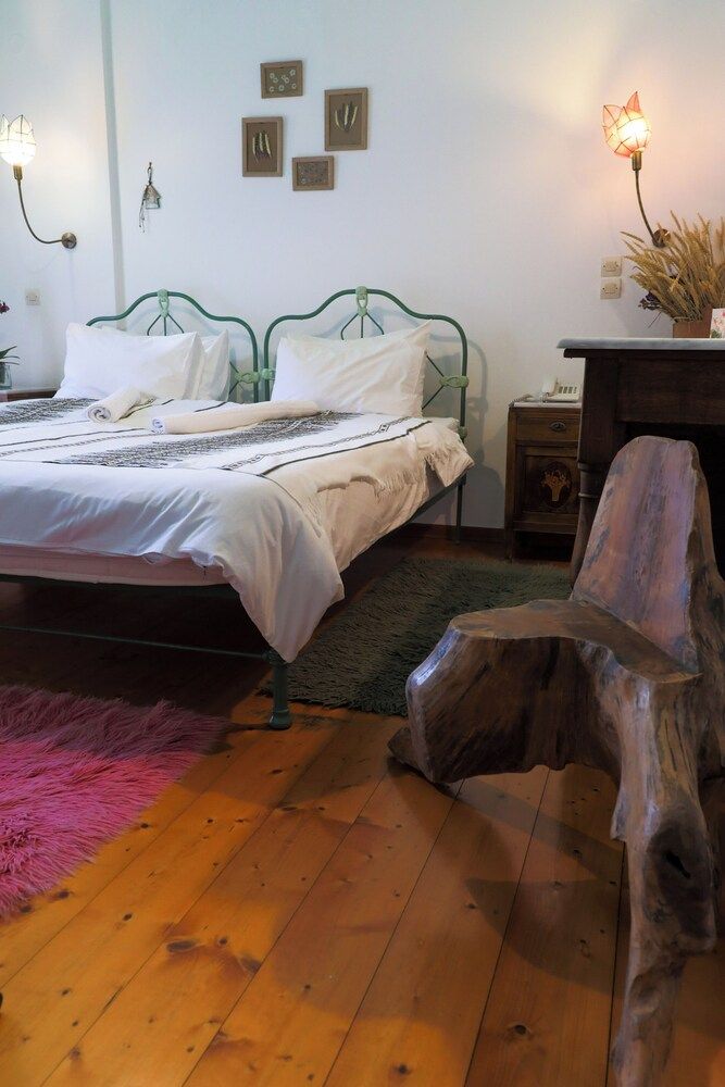 Classic Double Room (5)