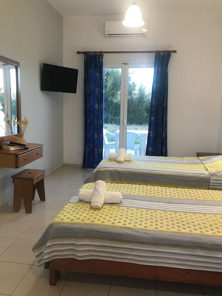 Room, 1 Bedroom, Smoking, Private Pool