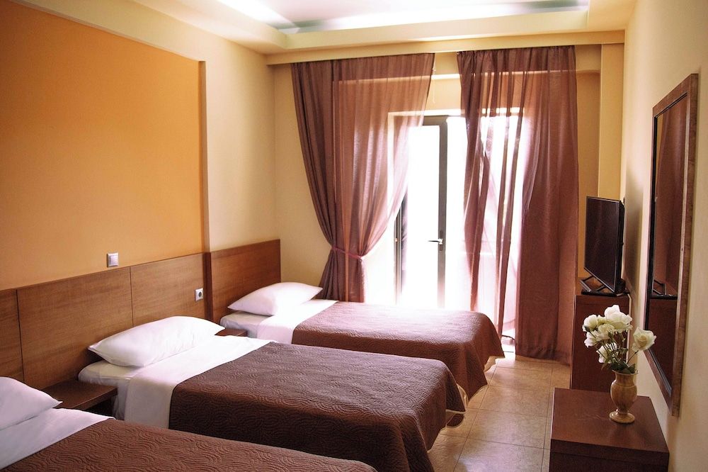 Hotel Giorgio Triple Room 2