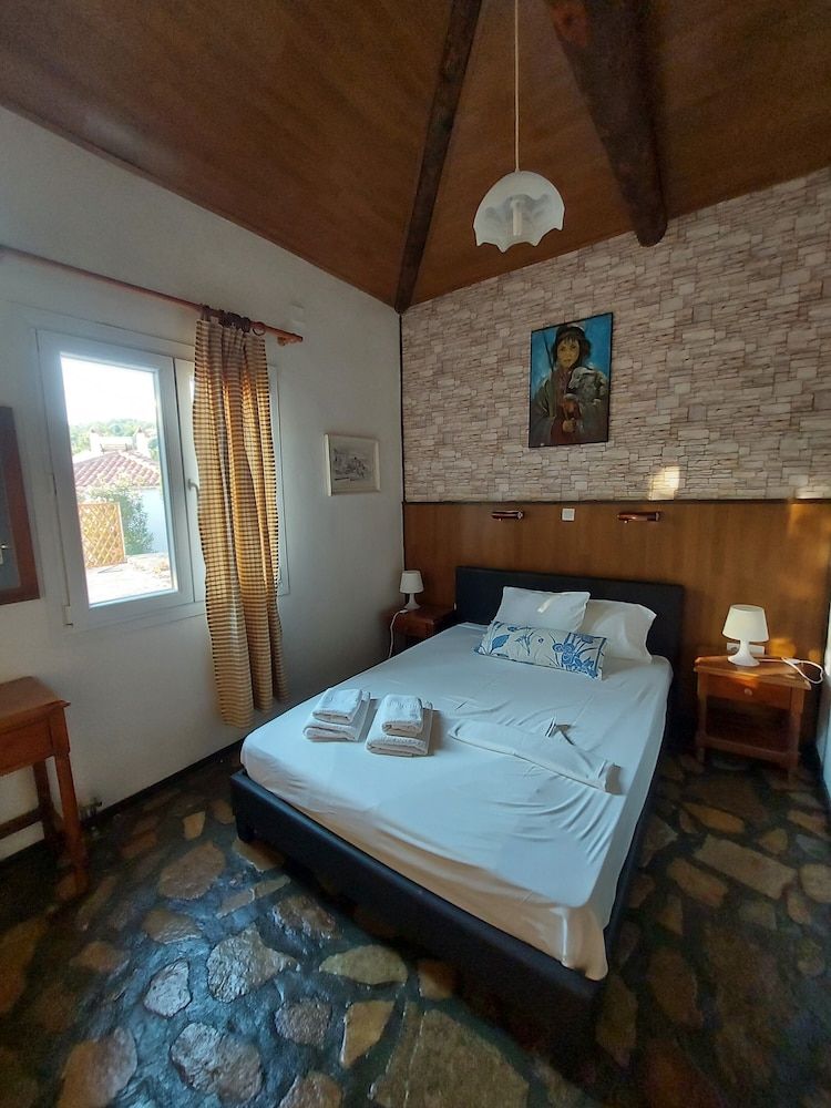 House, 1 Bedroom, Smoking, Balcony