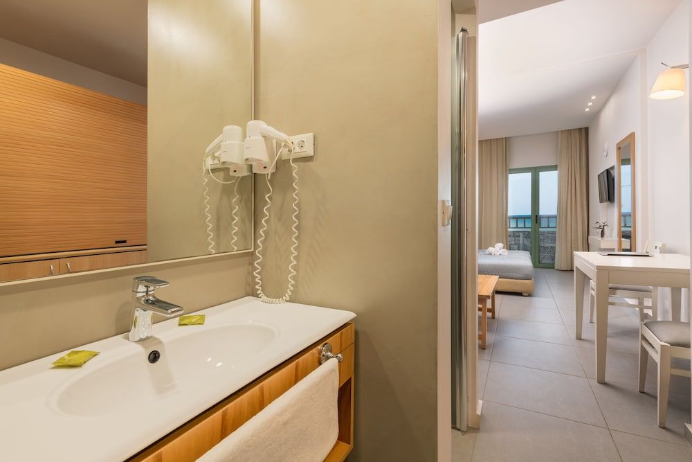 Erato Hotel Adults Only Panoramic Studio 4