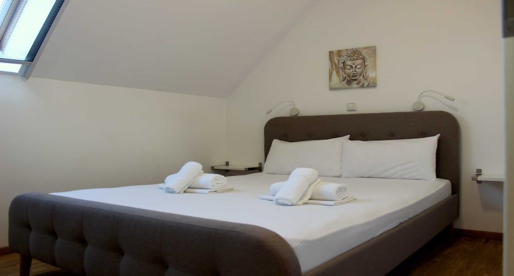 Comfort Duplex, 2 Bedrooms, Patio, Ocean View