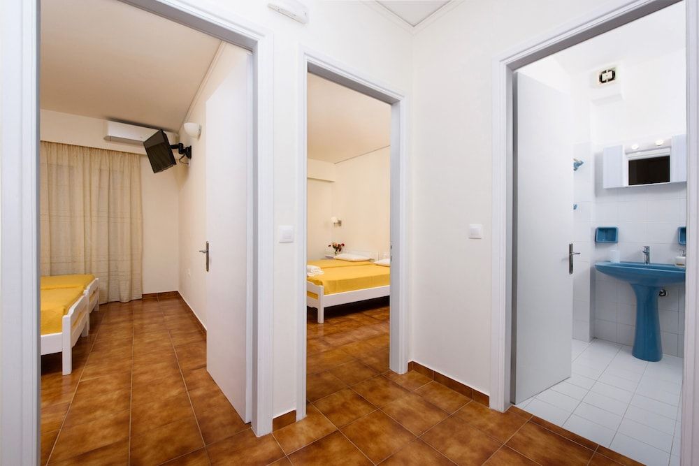 Aparment F