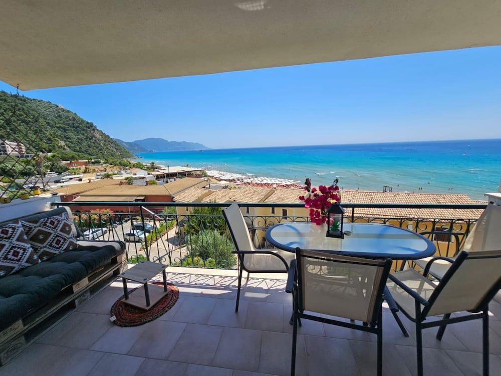 Apartment, 1 Bedroom, Smoking, Balcony