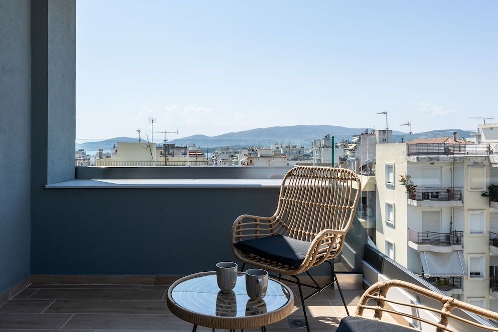 Empress Luxury Residences Deluxe Suite 8