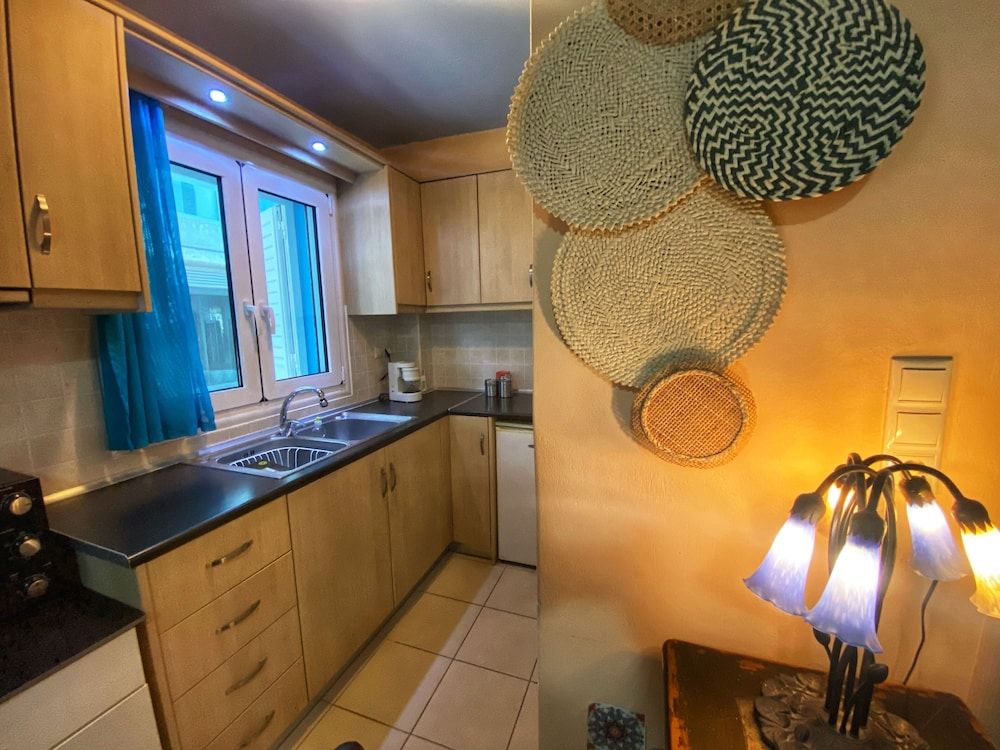 Med Sea Suites