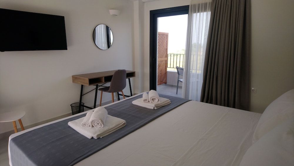 Double Room | Side Sea View