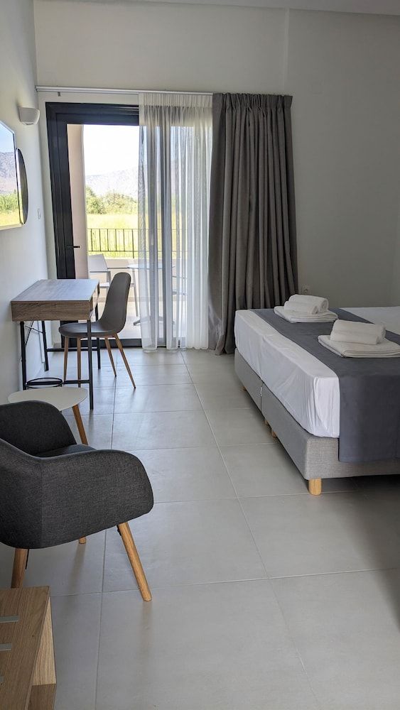 Double Room | Garden & Side Sea View