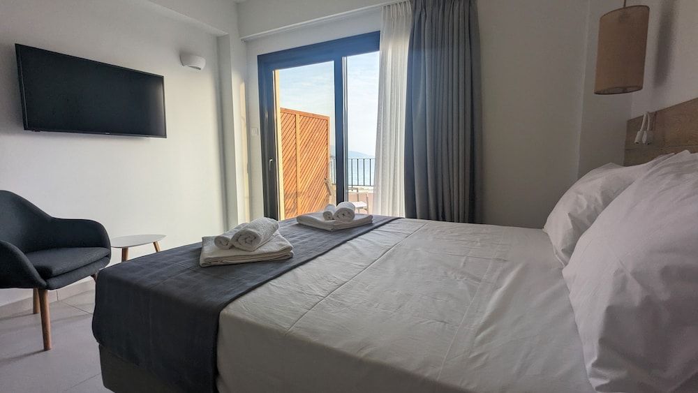 Triple Room | Superior Pool & Sea Front View