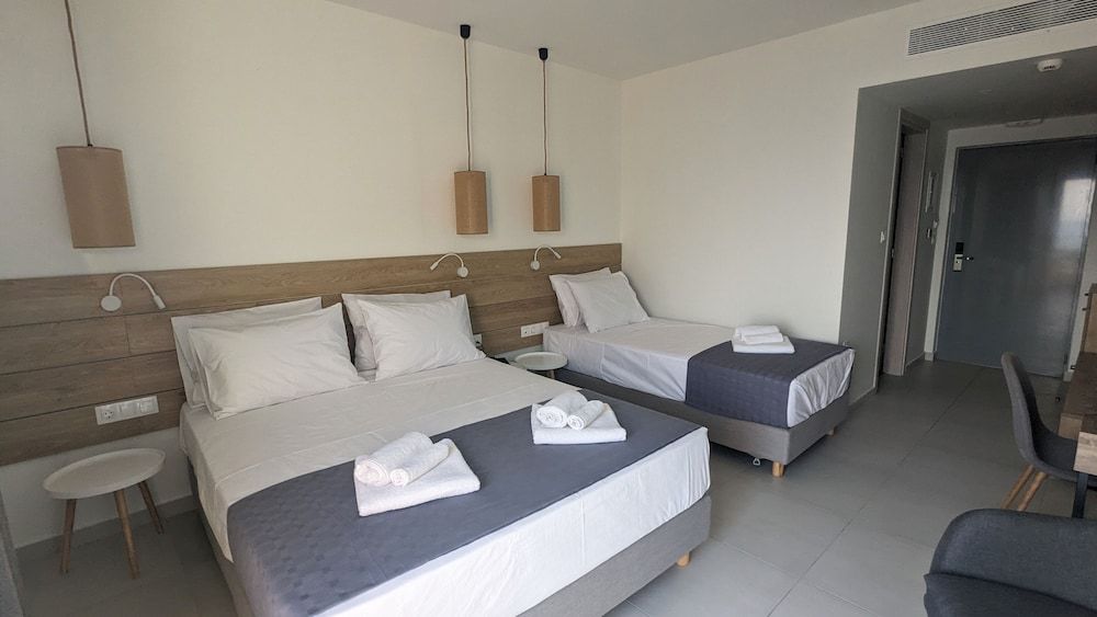 Triple Room | Superior Pool & Sea Front View