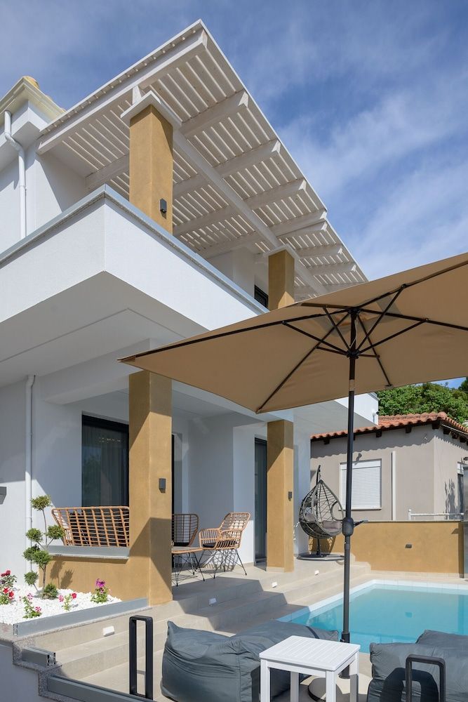 Vrachos Luxury Maisonettes