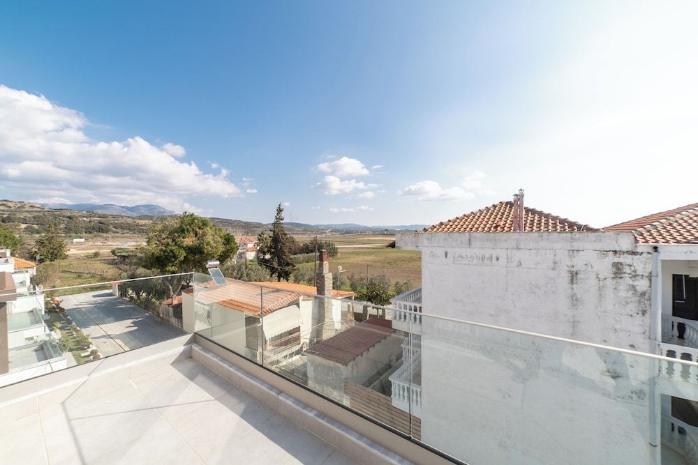 Argilos Residential Complex Loft, 3 Bedrooms, Shared Bathroom 5