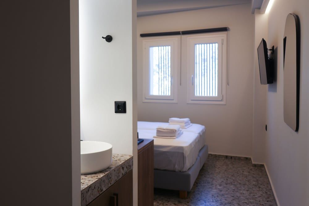 Up Hill Unique Boutique Hotel Deluxe Double or Twin Room 5