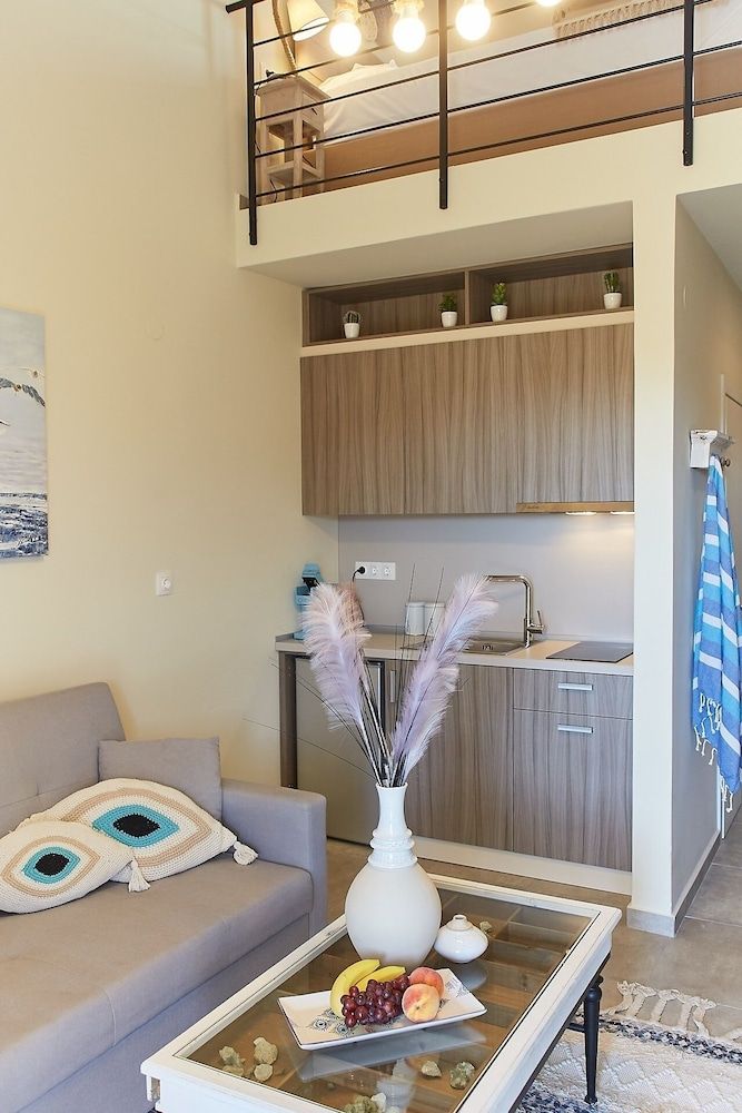 Flamingo Living Suites & Villas Junior Suite 7