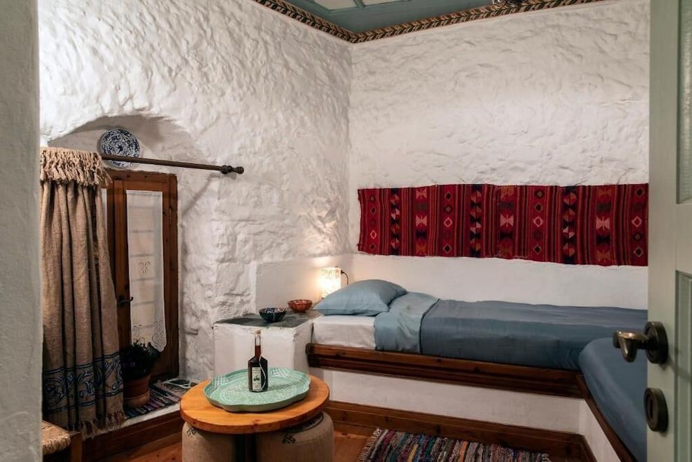 Kanto's Guesthouse Traditional Bungalow, Garden View 5