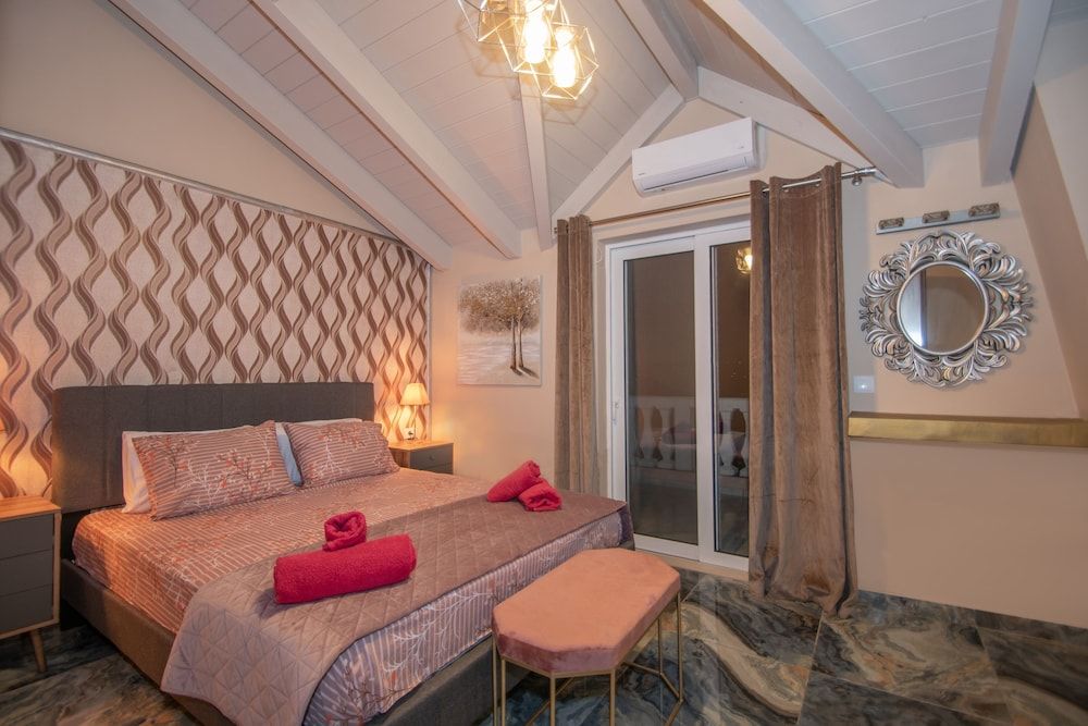 Basic Villa