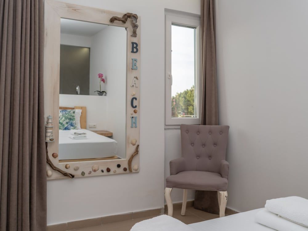 Aegean Apartments Junior Suite 13