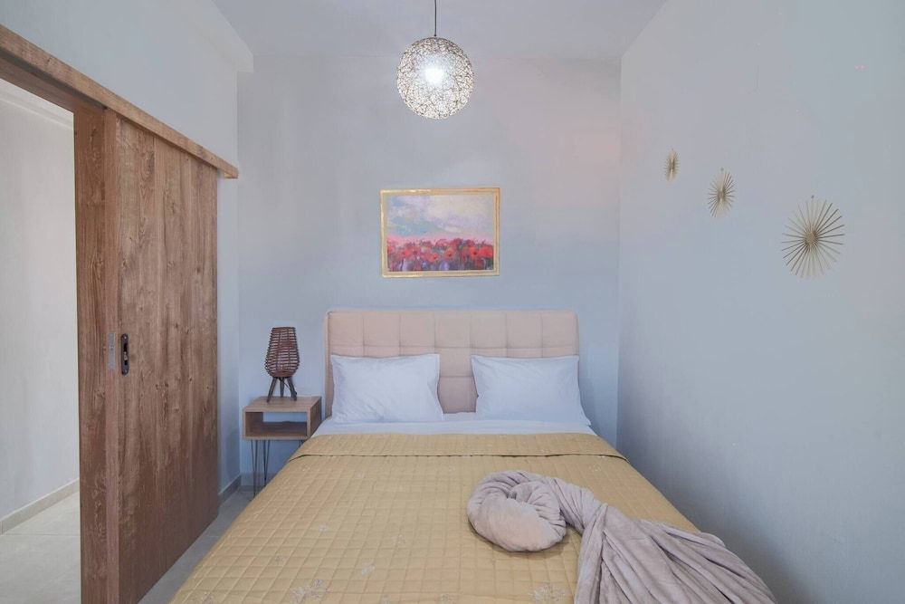 Apartment, 2 Bedrooms, Balcony, City View