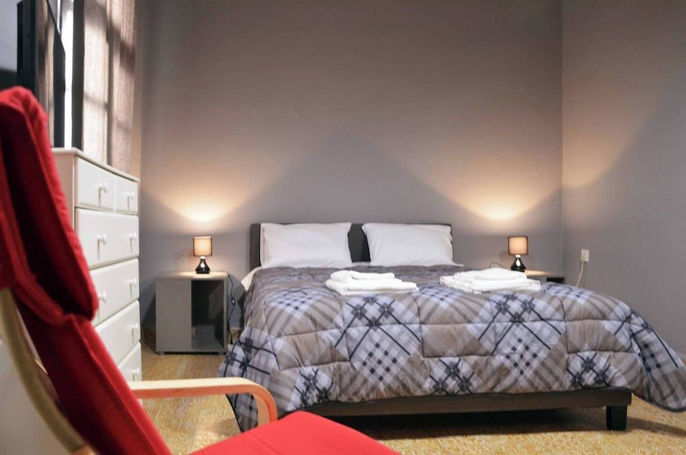 House, 3 Bedrooms, Terrace, City View