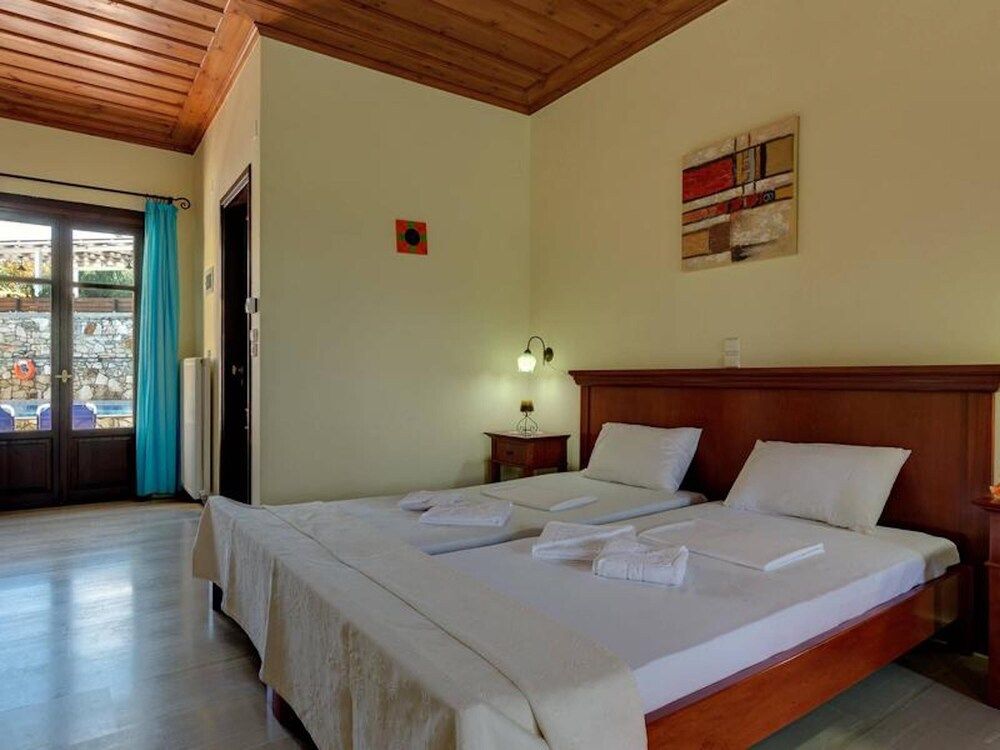 Bungalow, 5 Bedrooms, Smoking, Balcony