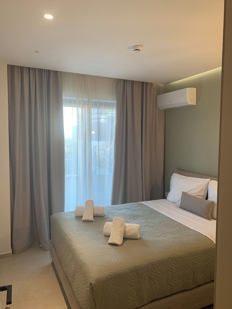 CELINE LUXURY APARTMENTS & SUITES Auriga 2