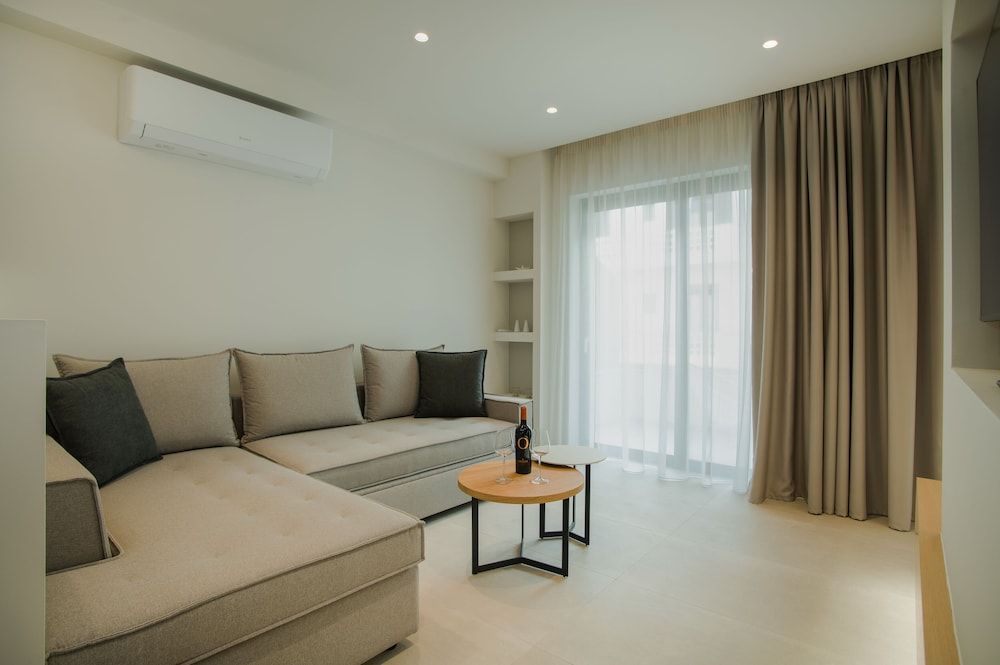 CELINE LUXURY APARTMENTS & SUITES Andromeda 6
