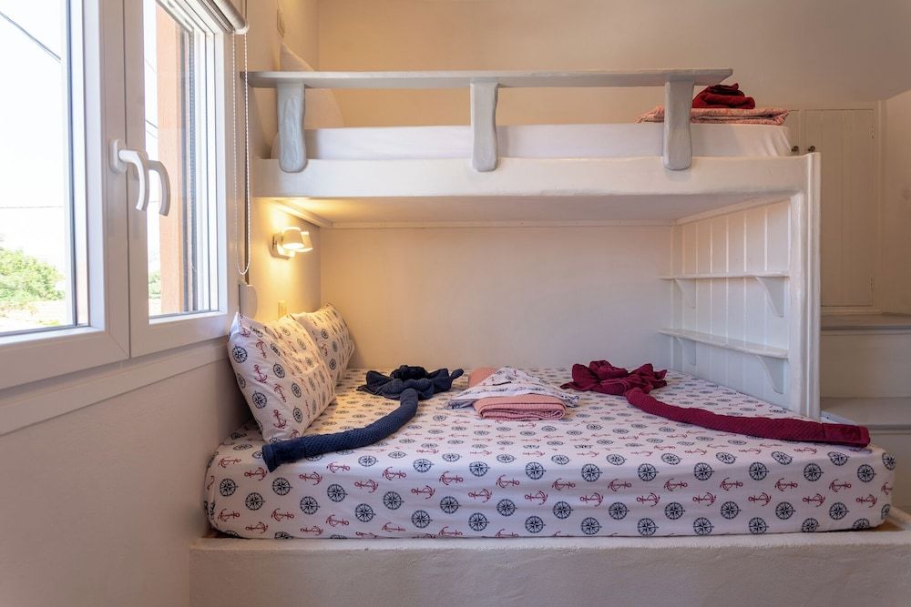 Family Triple Room, Multiple Beds, Kitchen, Sea View