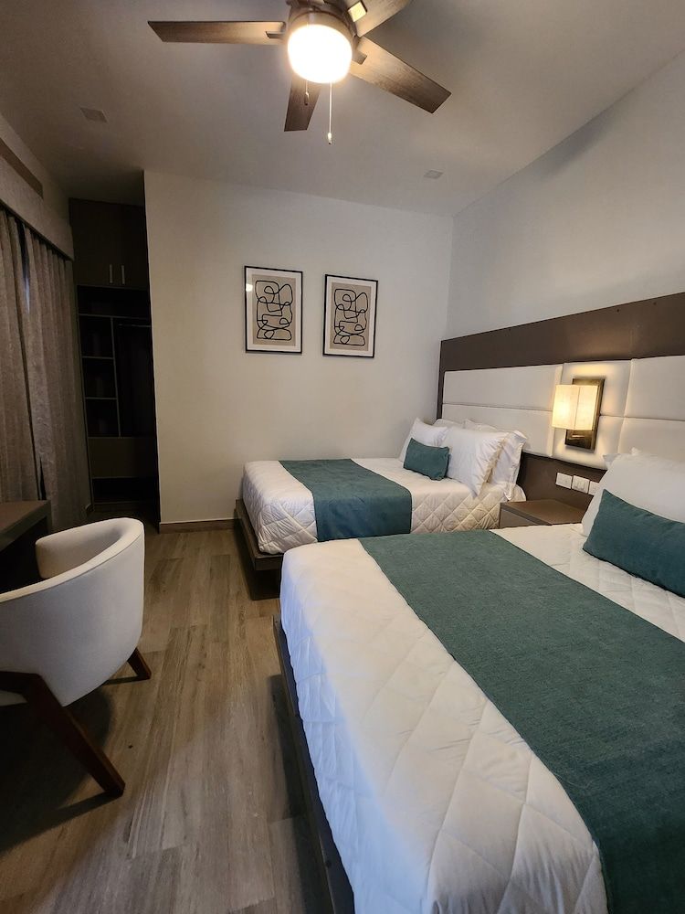 Hotel Tepeu Deluxe Double Room 2