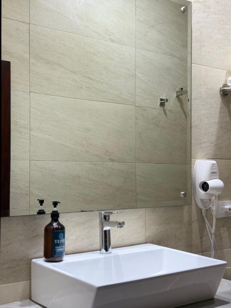 Hotel Tepeu Family Room 3