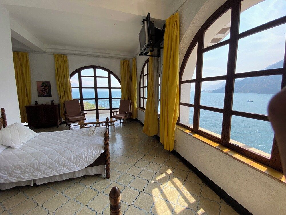 Deluxe Quadruple Room, Lake View