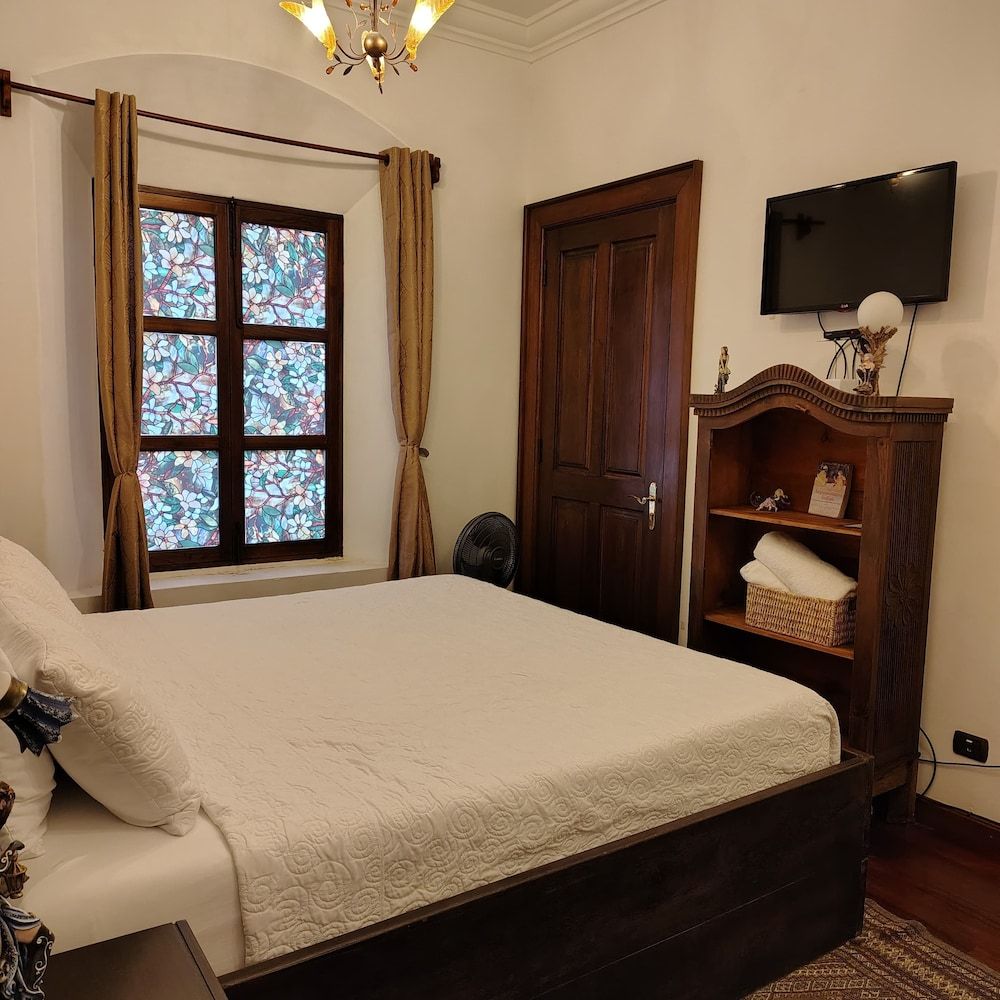 Indian Palace Deluxe Double Room 2