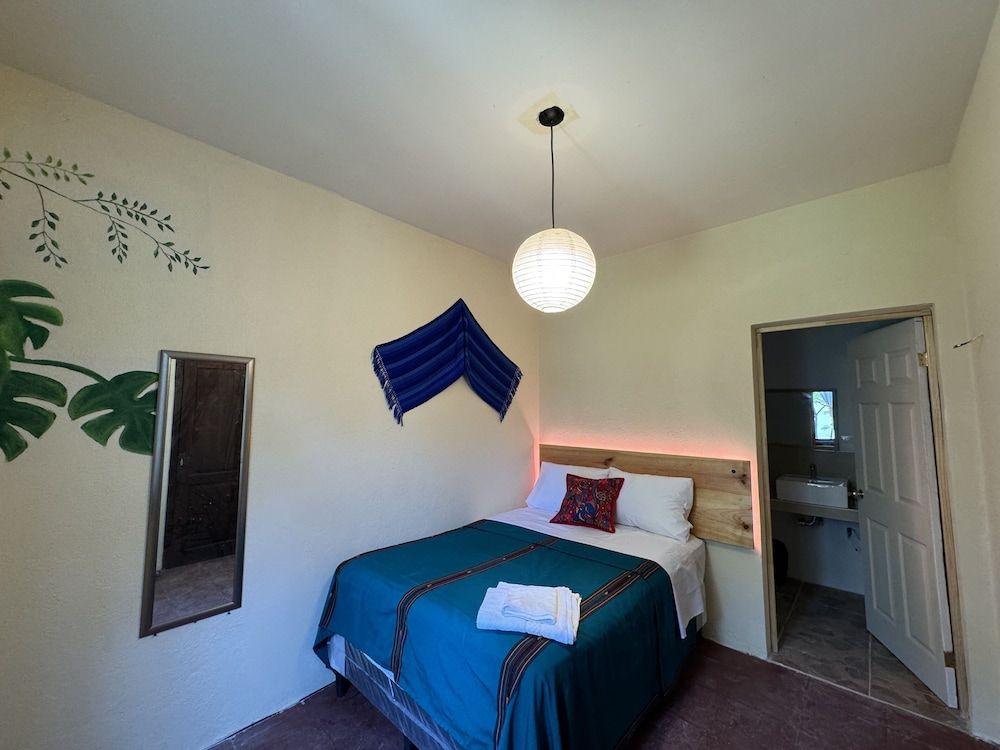 Hotel Panajachel Oasis Basic Double Room 5