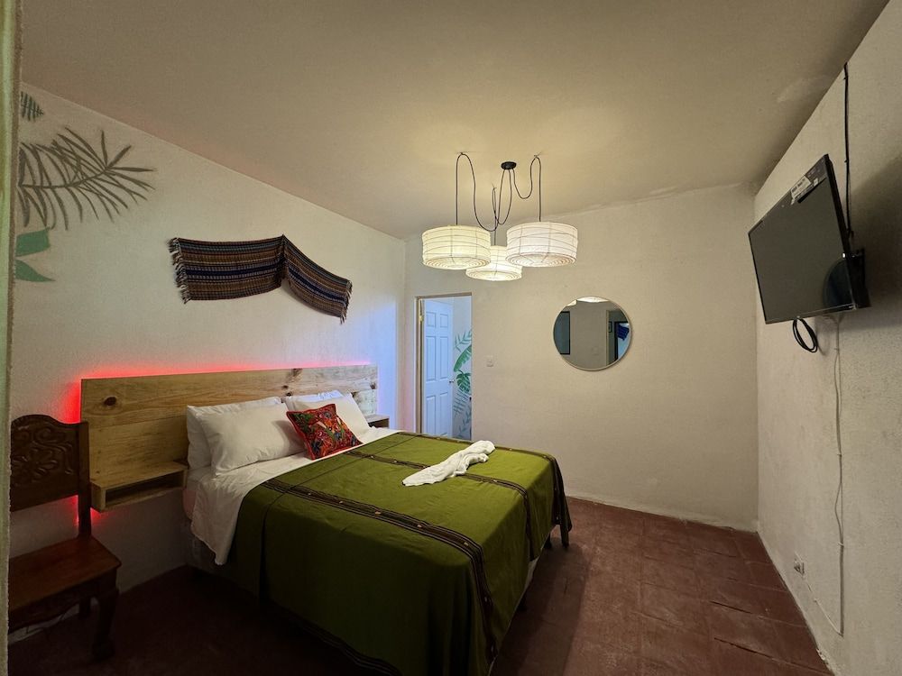 Hotel Panajachel Oasis Deluxe Double or Twin Room